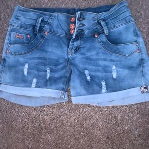 COLOMBIAN JEAN SHORTS